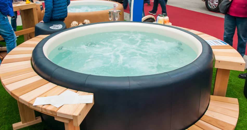 img - closeup-of-hot-tub