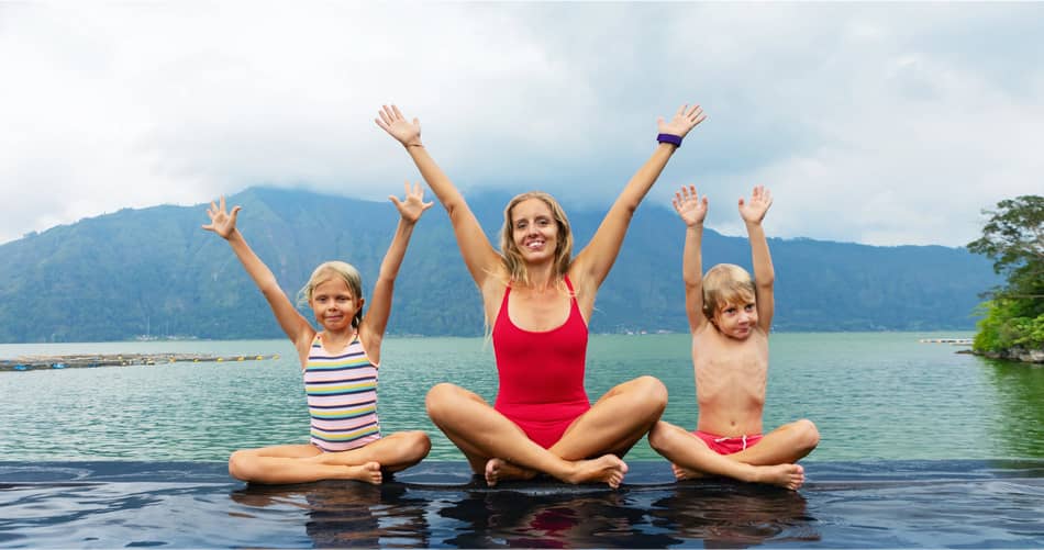 img - happy-family-batur-volcano-hot-spring-spa-travel-kintamani-bali